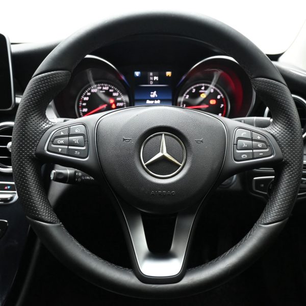 Mercedes-Benz C200 W205 Sedan 4dr Avantgarde 7G-Tronic Plus 7sp RWD 2.0DiT (CKD) - Image 4