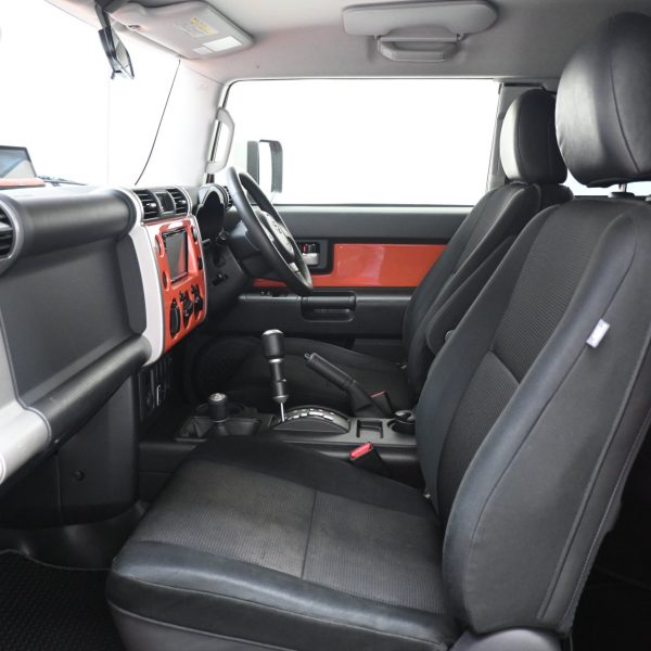 Toyota FJ Cruiser GSJ15W Wagon 5dr Auto 5sp 4WD 4.0i [IMP] AT (2013) - Image 11