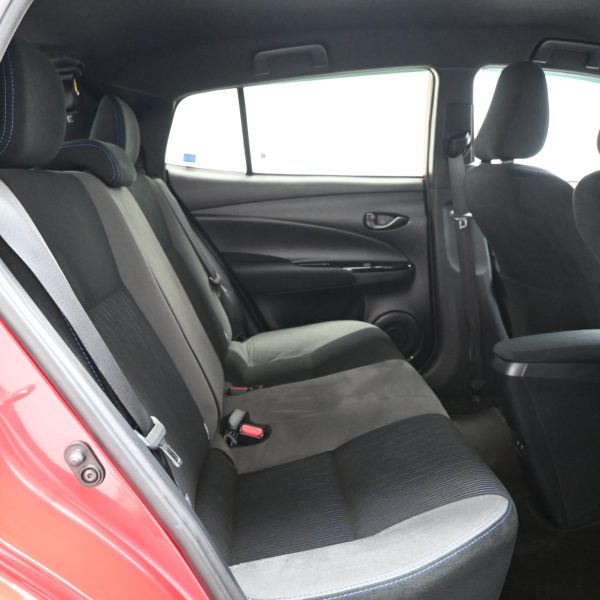 Toyota Yaris 1.5 E AT (2022) - Image 13