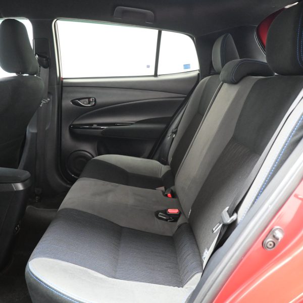 Toyota Yaris 1.5 E AT (2022) - Image 14