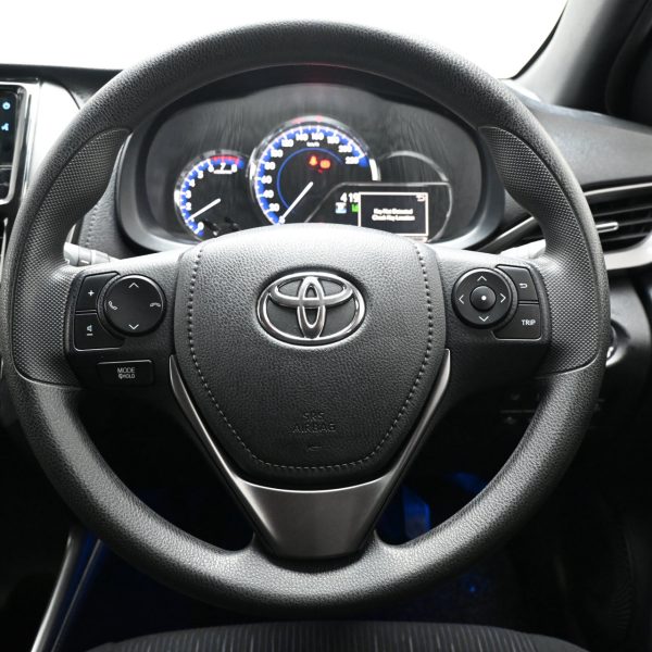 Toyota Yaris 1.5 E AT (2022) - Image 18