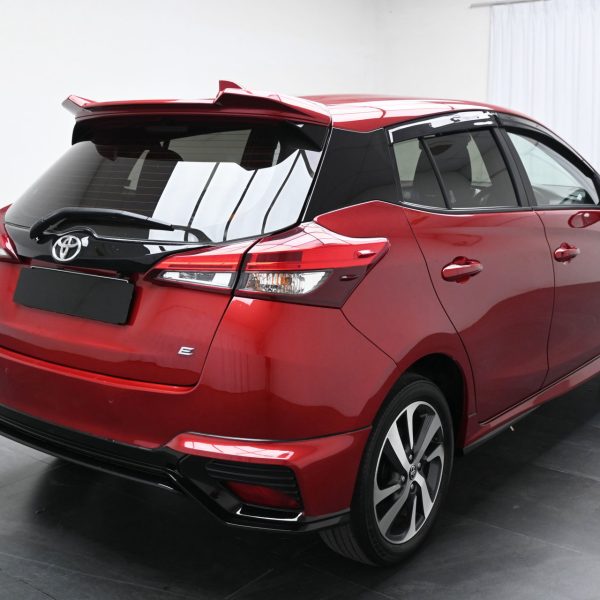 Toyota Yaris 1.5 E AT (2022) - Image 9