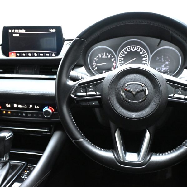 Mazda 6 Sedan 6 2.0 Sedan Mid AT (2019) - Image 5