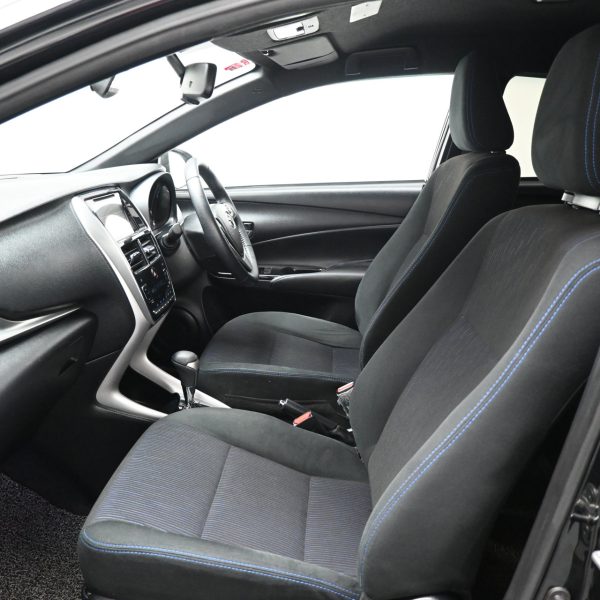 Toyota Yaris 1.5 G AT (2020) - Image 11