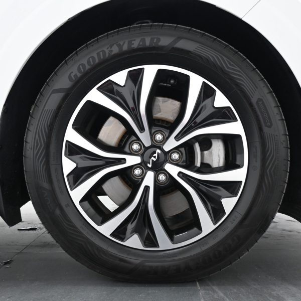 Kia Grand Carnival 2.2 Mid AT (2021) - Image 11