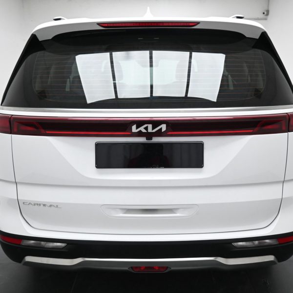Kia Grand Carnival 2.2 Mid AT (2021) - Image 13