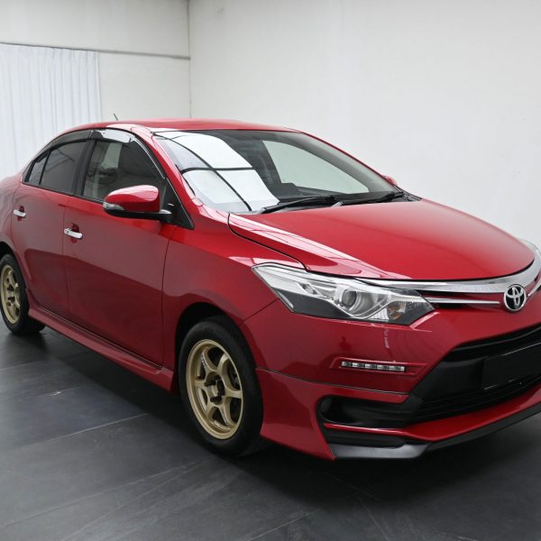 Toyota Vios XP150 Sedan 4dr TRD Sportivo CVT 7sp FWD 1.5i AT (2017) - Image 3
