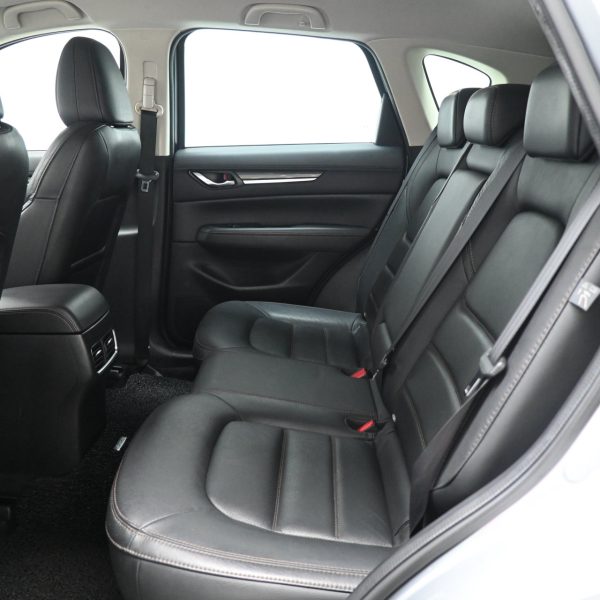 Mazda CX-5 KF Wagon 5dr SKYACTIV-G GLS SA 6sp FWD 2.0Di High Spec AT (2017) - Image 14
