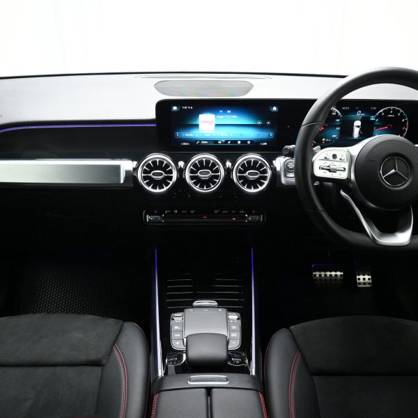 Mercedes-Benz GLB250 MERCEDES BENZ GLB 250 AT (2020) - Image 14