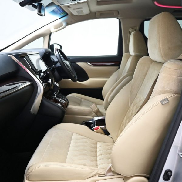 Toyota Alphard 2.5 ZA (A) AT (2015) - Image 15