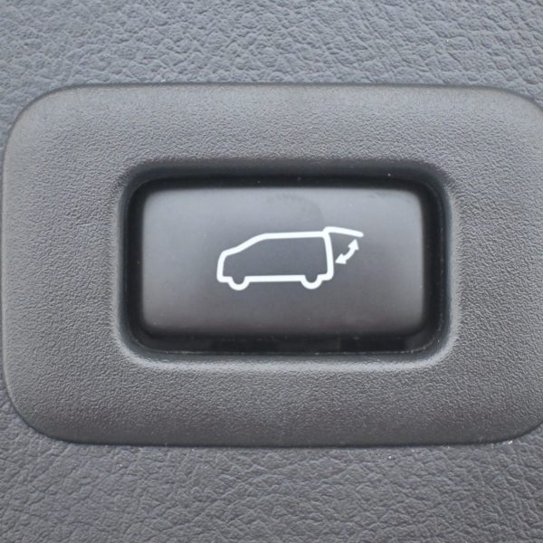 Toyota Alphard 2.5 ZA (A) AT (2015) - Image 7