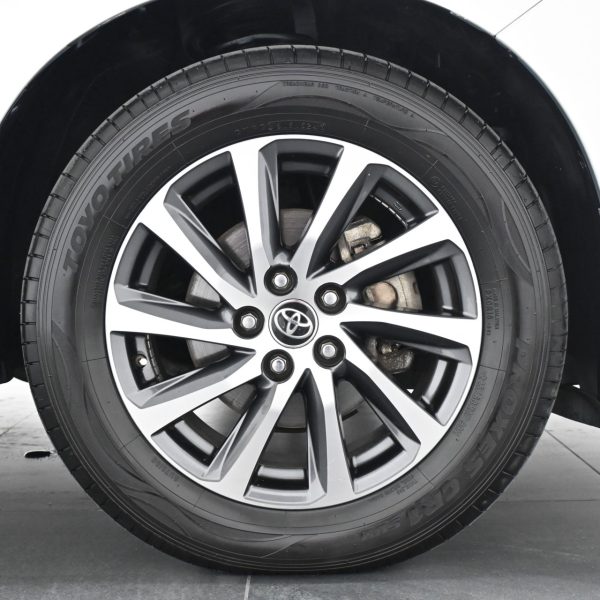 Toyota Alphard 2.5 ZA (A) AT (2015) - Image 9