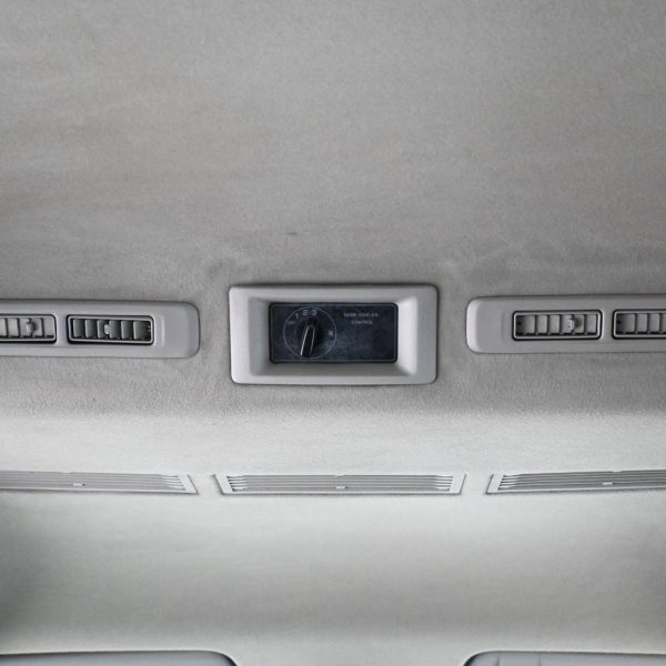 Nissan NV350 Urvan Van 4dr High Roof 14st Man 5sp RWD 2.5DDiT MT (2017) - Image 13