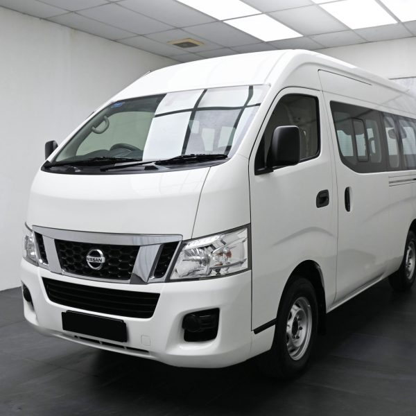 Nissan NV350 Urvan Van 4dr High Roof 14st Man 5sp RWD 2.5DDiT MT (2017) - Image 15