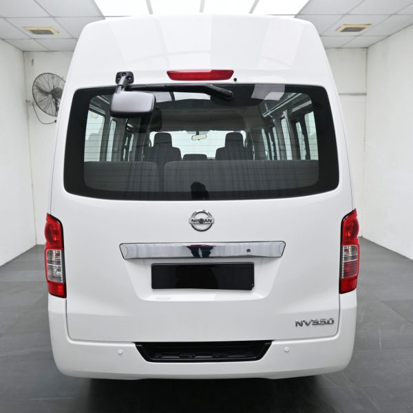 Nissan NV350 Urvan Van 4dr High Roof 14st Man 5sp RWD 2.5DDiT MT (2017) - Image 5