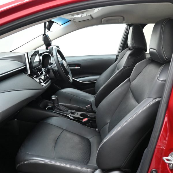 Toyota Corolla Altis E210 Sedan 4dr G CVT 7sp FWD 1.8i AT (2020) - Image 11