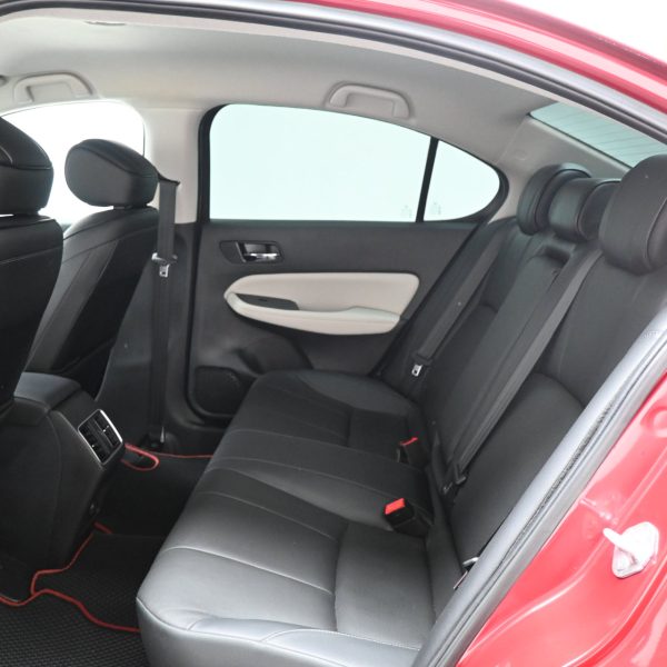 Honda City 1.5 V-Sensing Sedan Auto AT (2022) - Image 14