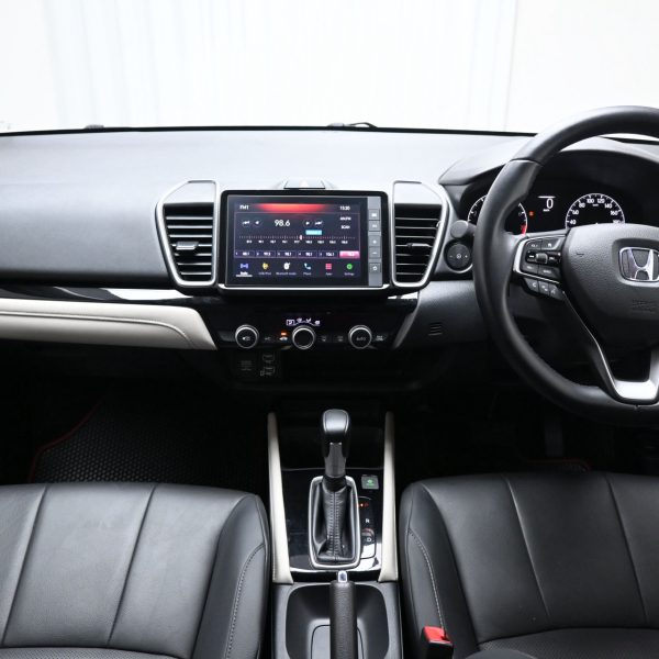 Honda City 1.5 V-Sensing Sedan Auto AT (2022) - Image 10