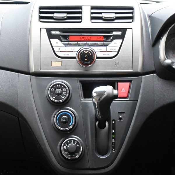 Perodua Myvi M600 Hatch 5dr X Auto 4sp FWD 1.3i AT (2015) - Image 12