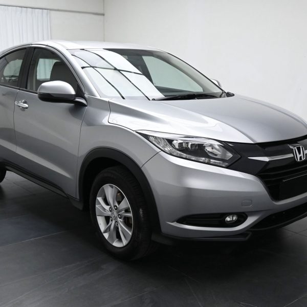 Honda HR-V Hatchback 5dr 1.8 CVT V AT (2015) - Image 3