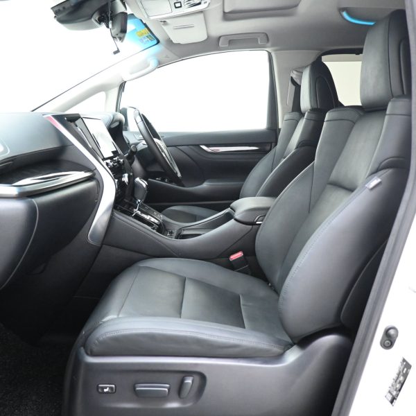 Toyota Alphard 2.5 SC Auto AT (2021) - Image 18