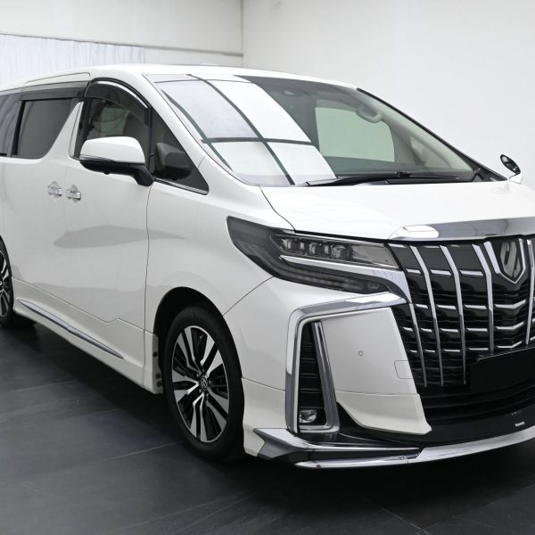 Toyota Alphard 2.5 SC Auto AT (2021) - Image 3