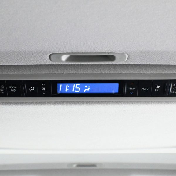 Toyota Alphard 2.5 SC Auto AT (2021) - Image 6