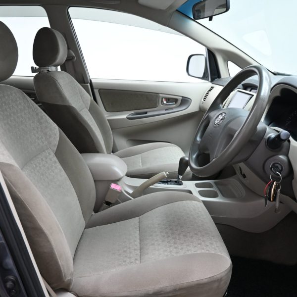 Toyota Innova N40 Wagon 5dr E 8st Auto-Gate Shift 4sp RWD 2.0i AT (2016) - Image 11