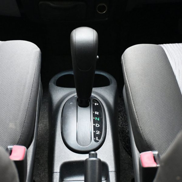 Perodua Myvi M300 Hatch 5dr EZi Auto 4sp FWD 1.3i AT (2008) - Image 14
