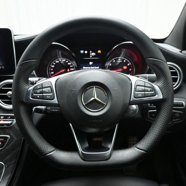 Mercedes-Benz C200 W205 C200 AMG Grand Edition AT (2014) - Image 15