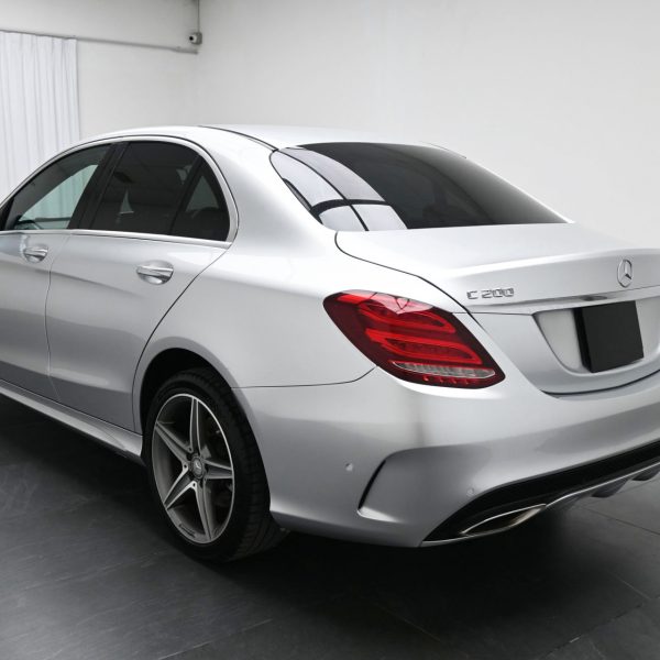 Mercedes-Benz C200 W205 C200 AMG Grand Edition AT (2014) - Image 4