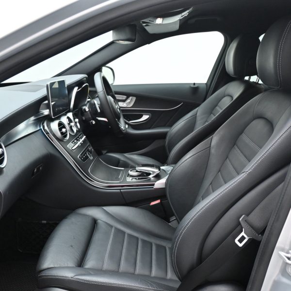 Mercedes-Benz C200 W205 C200 AMG Grand Edition AT (2014) - Image 9