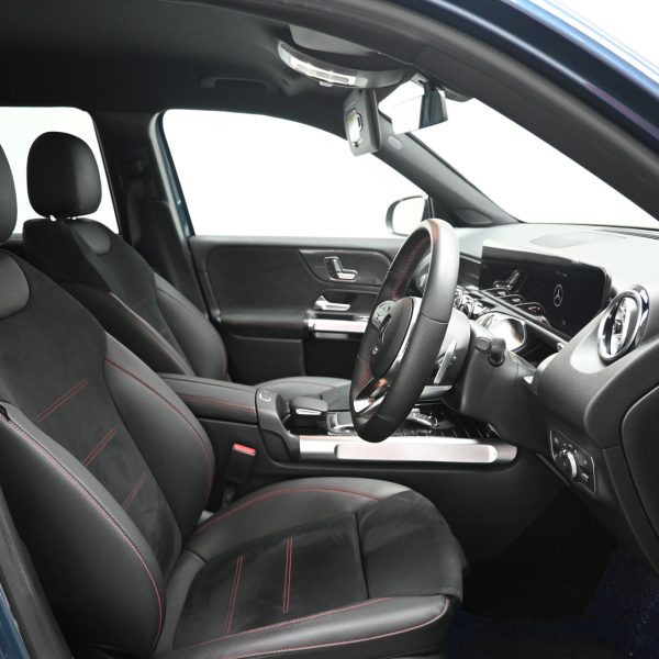 Mercedes-Benz GLB250 2.0 Auto AT (2021) - Image 15