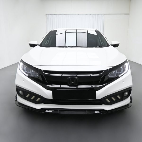 Honda Civic FC 1.8 S Auto AT (2022) - Image 2