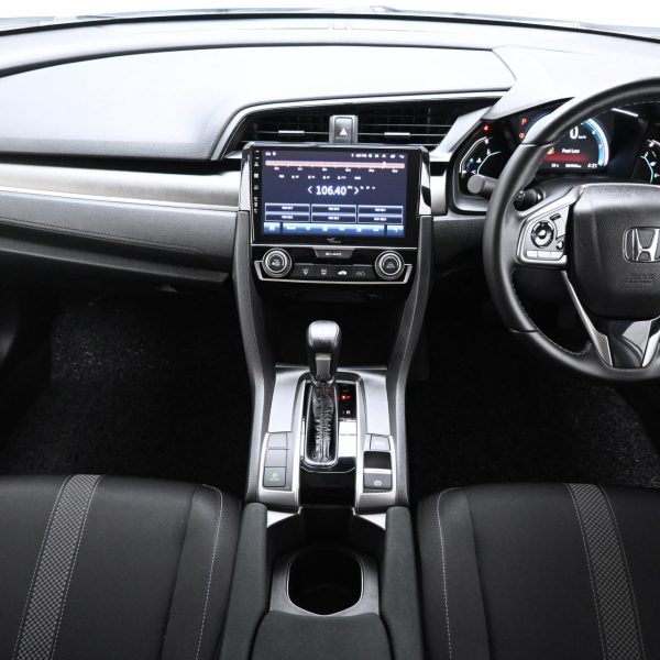 Honda Civic FC 1.8 S Auto AT (2022) - Image 12