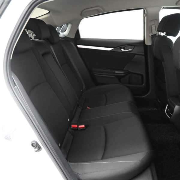 Honda Civic FC 1.8 S Auto AT (2022) - Image 15
