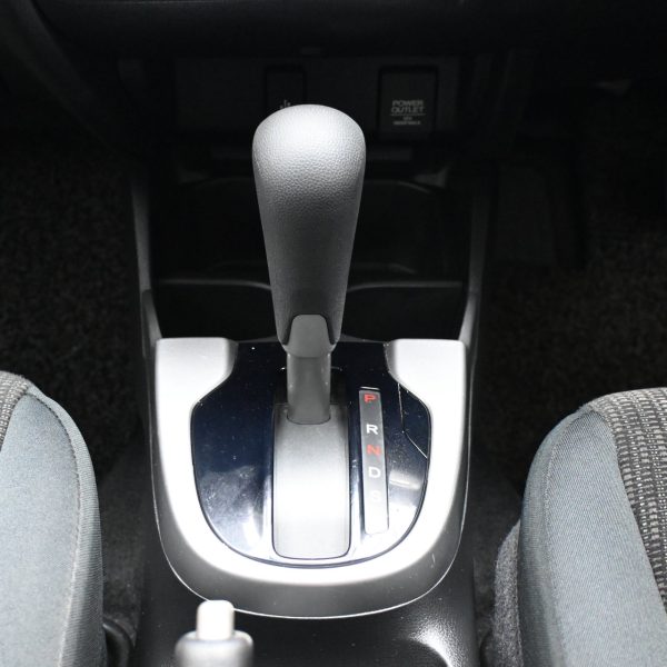 Honda Jazz GK Hatch 5dr E i-VTEC CVT FWD 1.5i AT (2015) - Image 15