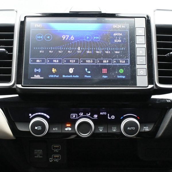 Honda City 1.5 V Sedan Auto AT (2022) - Image 16