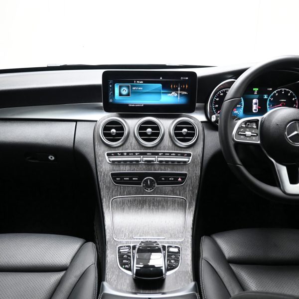 Mercedes-Benz C200 W205 Sedan 4dr Advantgarde 1.5DiT AT (2019) - Image 11