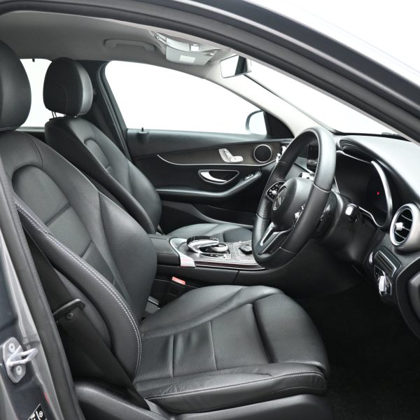 Mercedes-Benz C200 W205 Sedan 4dr Advantgarde 1.5DiT AT (2019) - Image 12