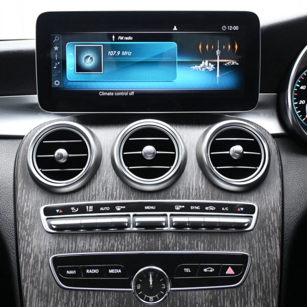 Mercedes-Benz C200 W205 Sedan 4dr Advantgarde 1.5DiT AT (2019) - Image 17