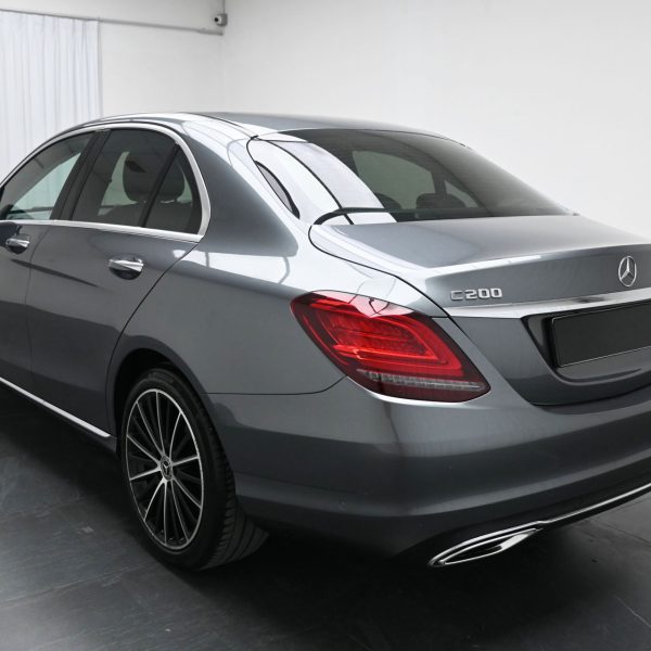 Mercedes-Benz C200 W205 Sedan 4dr Advantgarde 1.5DiT AT (2019) - Image 8