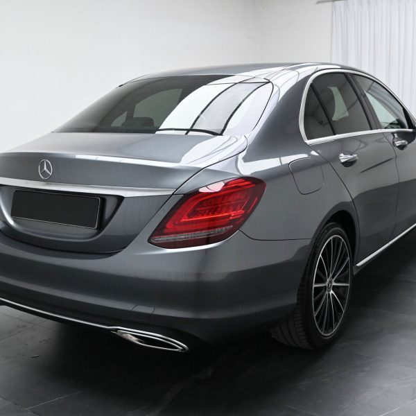 Mercedes-Benz C200 W205 Sedan 4dr Advantgarde 1.5DiT AT (2019) - Image 10