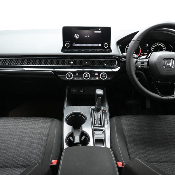 Honda Civic FE 1.5 E Auto AT (2022) - Image 9