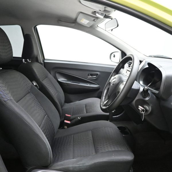 Perodua Axia Hatch 5dr G Auto 4sp FWD 1.0i AT (2016) - Image 9
