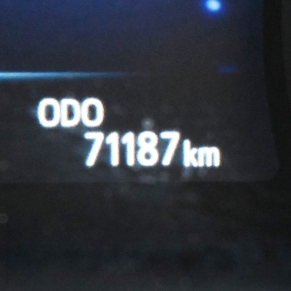 Toyota Camry 2.5 V Auto AT (2022) - Image 16