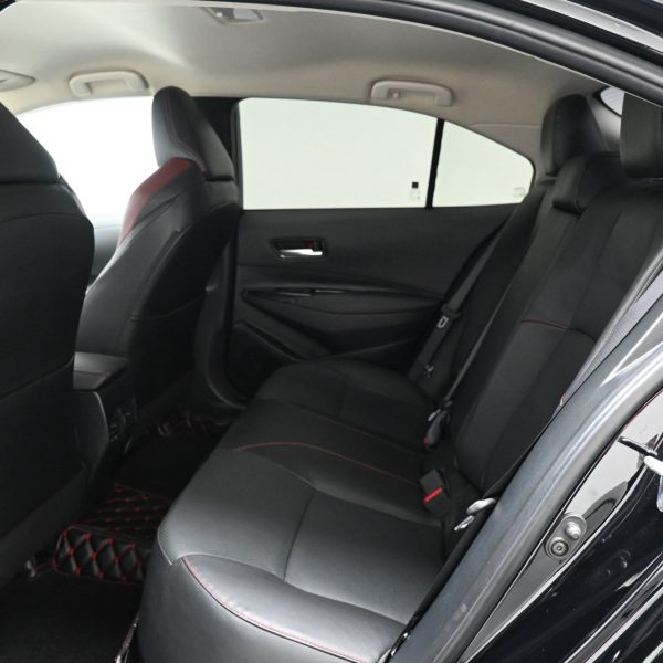 Toyota Corolla Altis 1.8 G Facelift Auto AT (2023) - Image 18