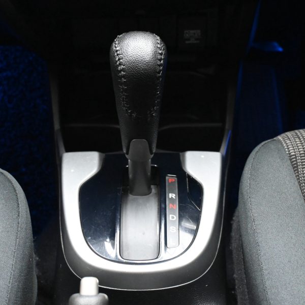 Honda Jazz GK Hatch 5dr V i-VTEC CVT FWD 1.5i AT (2016) - Image 15