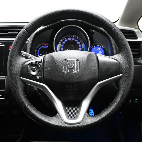 Honda Jazz GK Hatch 5dr V i-VTEC CVT FWD 1.5i AT (2016) - Image 16