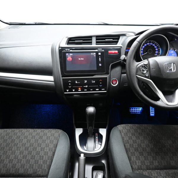 Honda Jazz GK Hatch 5dr V i-VTEC CVT FWD 1.5i AT (2016) - Image 9